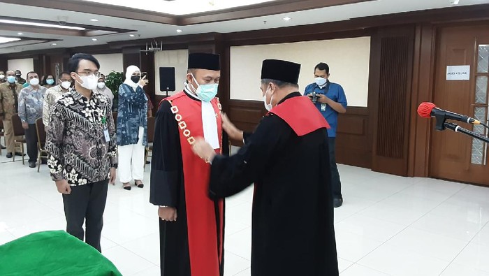 Sobandi dilantik menjadi Wakil Ketua PN Jakpus, Jumat (23/7/2021).