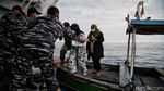Serbuan Vaksinasi TNI AL untuk Warga Maritim di Kepulauan Seribu