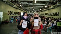 Sehingga percepatan ini akan diharapkan tahun ini sudah selesai pelaksanaan vaksinasi bagi masyarakat Indonesia yang menjadi sasaran vaksinasi.