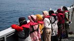 Serbuan Vaksinasi TNI AL untuk Warga Maritim di Kepulauan Seribu