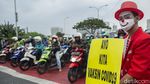 Seruan Vaksin dari Para Badut di Kota Belimbing