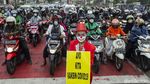Seruan Vaksin dari Para Badut di Kota Belimbing