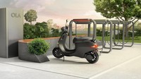 Pihak Ola juga belum mengumumkan nama resmi skuter listrik pertamanya. Namun beredar, perusahaan akan menggunakan nama Ola Seri S serta akan hadir dalam tiga varian lainnya yaitu S, S1 dan S1 Pro. (Ola Electric)