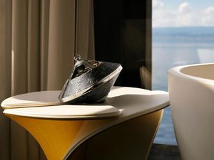 Louis Vuitton Bikin Speaker Unik Bentuk UFO