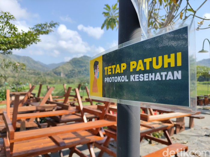 Suasana Kedai Kopi Ingkar Janji yang tutup selama PPKM Level 4 di Kulon Progo