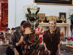 7 Foto Putri Panji Trihatmodjo & Varsha Strauss yang Wajahnya Bikin Penasaran