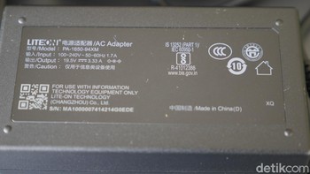 Daya maksimal chargernya 65W. Foto: detikINET/Anggoro Suryo Jati