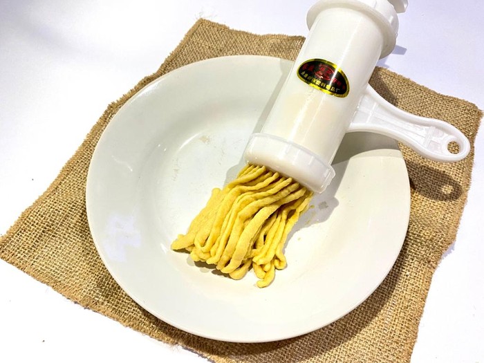 Bikin Mie Sendiri Pakai Cetakan Rp 29.900, Apa Efektif?