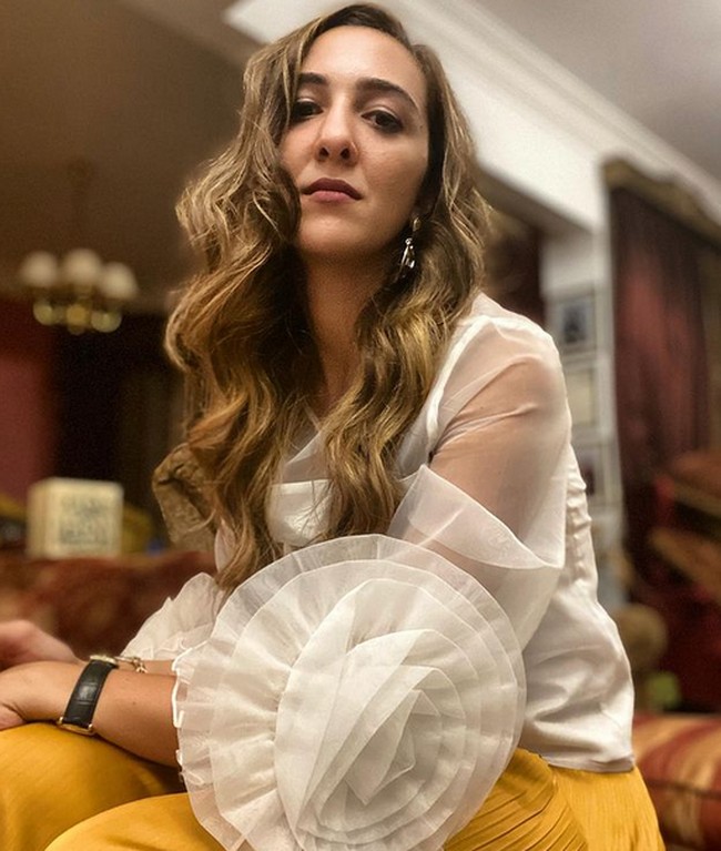 “Aku telah melakukan banyak hal, dan aku menyukai apa pun yang aku lakukan dan aku senang dengan keberhasilan,” kata wanita Mesir itu, seperti dikutip dari Telangana Today. Foto: dok. Instagram/@hadiahosny