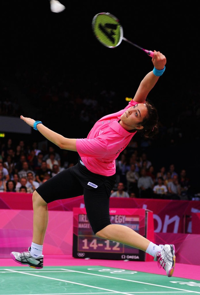 Inilah potret Hadia yang bertanding melawan Chloe Magee dari Irlandia dalam kompetisi tunggal putri. Foto: Getty Images/Michael Regan