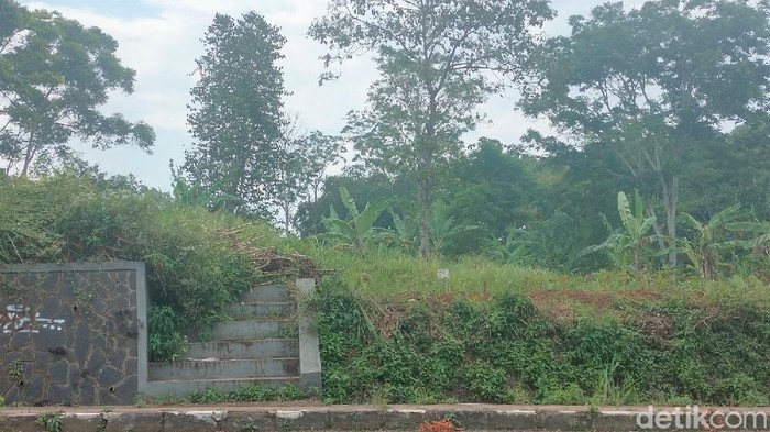 Lahan Pemakaman khusus COVID-19 di Kuningan masih kosong