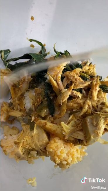 Nyeleneh! Chef William Gozali Bikin Waffle Nasi Padang