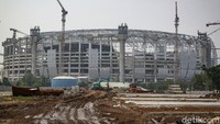 Stadion yang berlokasi di Kelurahan Papanggo, Kecamatan Tanjung Priok itu diproyeksikan berkapasitas 82 ribu penonton.