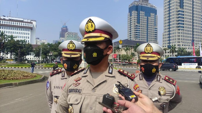 Polisi perketat pemeriksaan di titik penyekatan antisipasi pendemo Jokowi End Game