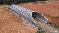 Pekerjaan Corrugated Steel Plate (CPS) / Struktur Baja Plat di Tol Binjai - Langsa (Binjai - P. Brandan).Foto: Dok. PT Hutama Karya (Persero)