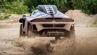 Andreas mengatakan All New RS Q E-tron akan mampu berlari hingga 500 mil atau 804 km dan memiliki charging onboard dengan menggunakan mesin 2.0 liter Turbocharged. Foto: Audi Communications Motorsport/Audi Communications Motorsport