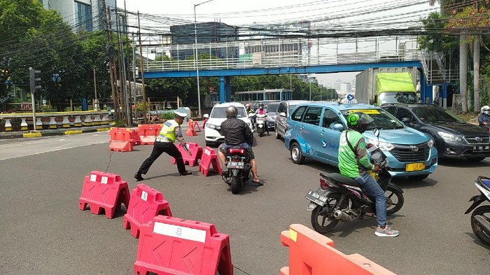 Salah satu pengendara Jebol Batas di Glodok, Jakbar