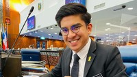 Sosok Syed Saddiq Syed Abdul Rahman sempat mencuri perhatian masyarakat Indonesia beberapa waktu silam. Pria yang pernah menjabat sebagai Menteri Pemuda dan Olahraga Malaysia itu disebut sebagai Menpora termuda Malaysia. Foto: Instagram @syedsaddiq.