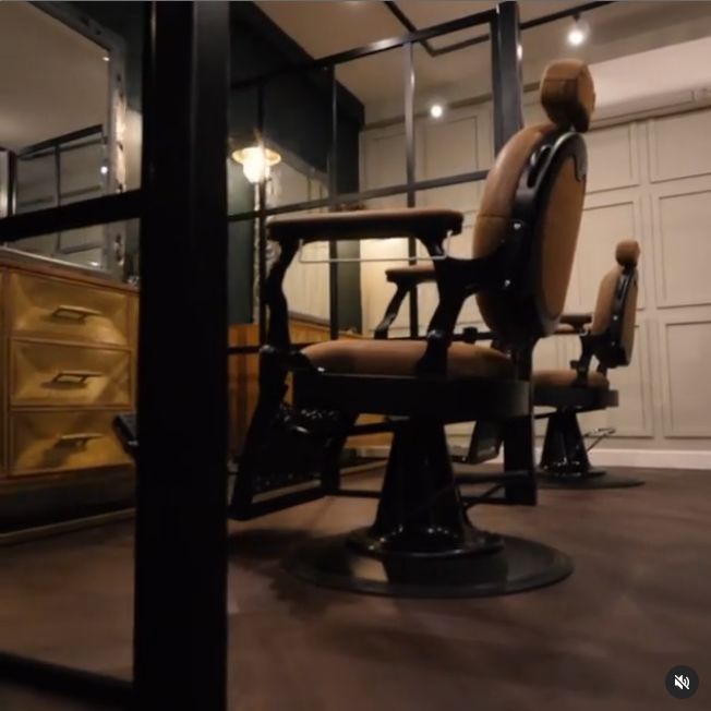 toko makeup pria pertama war paint for men