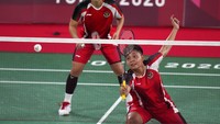 Pertandingan Greysia/Apriyani dengan Chow Mei Kuan/Lee Men Yean dihelat di Musashino Forest Sport Plaza, Sabtu (24/7/2021) pagi WIB.