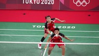 Duel Greysia/Apriyani dengan Chow Mei Kuan/Lee Men Yean di sektor ganda putri menjadi pembuka cabang pertandingan cabang bulutangkis di Olimpiade Tokyo 2020.