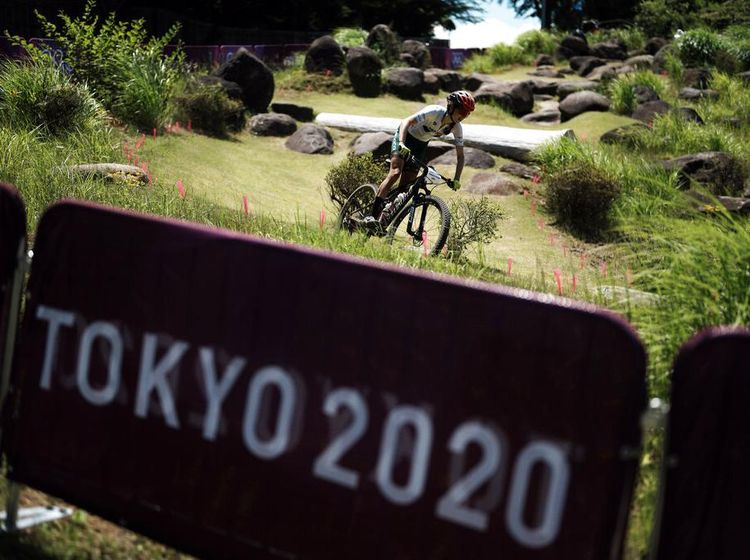 Begini Keseriusan Atlet Saat Latihan di Trek Sepeda MTB