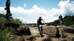 Begini Keseriusan Atlet Saat Latihan di Trek Sepeda MTB