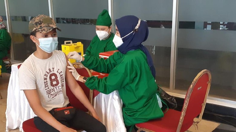 Vaksinasi di Ancol Vaksinasi di Ancol