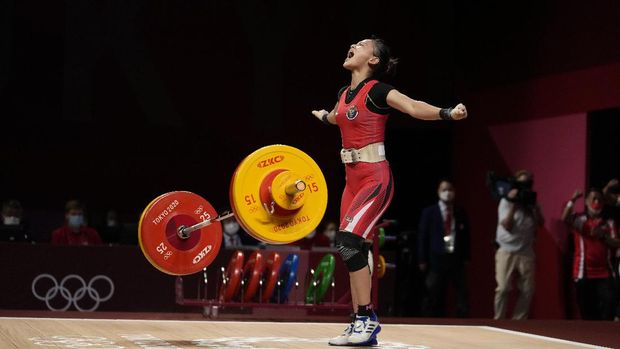 Windy Cantika Aisah menyumbang medali perunggu untuk kontingen Indonesia di Olimpiade Tokyo 2020. (AP/Luca Bruno)