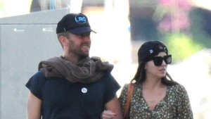 Dakota Johnson dan Chris Martin sebenarnya saling mencintai. Foto: Istimewa