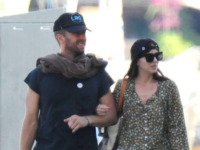 Chris Martin dan Dakota Johnson