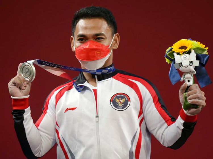 Keren! Eko Yuli Persembahkan Medali Perak untuk Indonesia