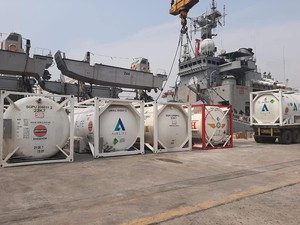 Intip Spesifikasi Kapal Perang India yang Kirim Bantuan Oksigen untuk Indonesia
