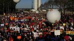 Potret Kerumunan Demo Menuntut Presiden Brasil Mundur