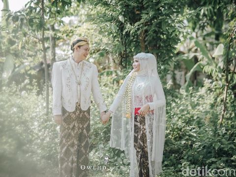 Viral acara pernikahan tanpa dekorasi.