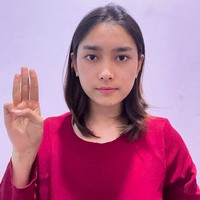 Keluar sebagai juara ketiga, katanya, lantas semakin menginspirasi dia untuk memoles bakatnya. Akhirnya setelah itu, ayah mau melatihku, kata perempuan yang menempuh pendidikan administrasi bisnis Myanmar Imperial University (MIU) itu. (Foto: Instagram/@_thethtarthuzar_)