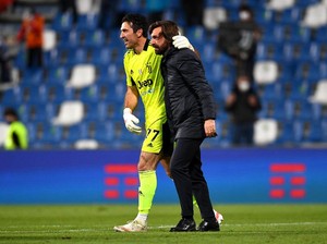 Buffon Bela Pirlo: Klub Lain Akan Rayakan Pencapaiannya