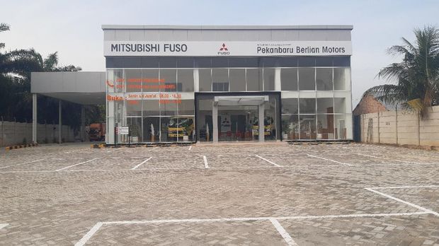 Dealer baru Mitsubishi Fuso di Pekanbaru