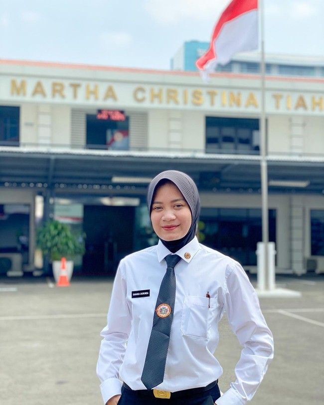 Diananda sendiri dilaporkan mulai menekuni olahraga memanah sejak kecil dan sudah memenangkan banyak medali sejak kecil. Tak heran memang mengingat kedua orangtuanya yang juga datang dari dunia olahraga bahkan berperan mengajarkannya panahan. Foto: Instagram @dianandach