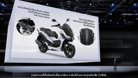 GPX Drone 2022 akhirnya dirilis di Thailand. Dibanding versi pendahulunya, motor ini hadir dengan mesin lebih bertenaga, yakni SOHC, 1 silinder, 149,6cc, dengan jumlah katup 4. Untuk diketahui konfigurasi 4 katup sama seperti yang ada di mesin PCX maupun Nmax. Foto: Facebook GPX Thailand
