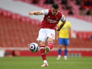 Xhaka Maju-Mundur ke AS Roma