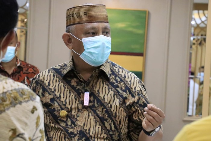 Gubernur Gorontalo Rusli Habibie