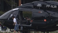Helikopter H145 dijual sejak tahun 2015 dan merupakan seri helikopter terbaru dari Airbus. H145 adalah model paling berteknologi tinggi di antara helikopter Airbus bermesin ganda. (AFP/MAURO PIMENTEL)