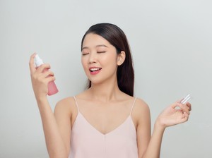 Rekomendasi 7 Setting Spray Lokal Agar Makeup Tidak Menempel di Masker