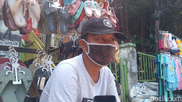 Jimmy, PKL di Tanah Abang (Adhyasta/detikcom)