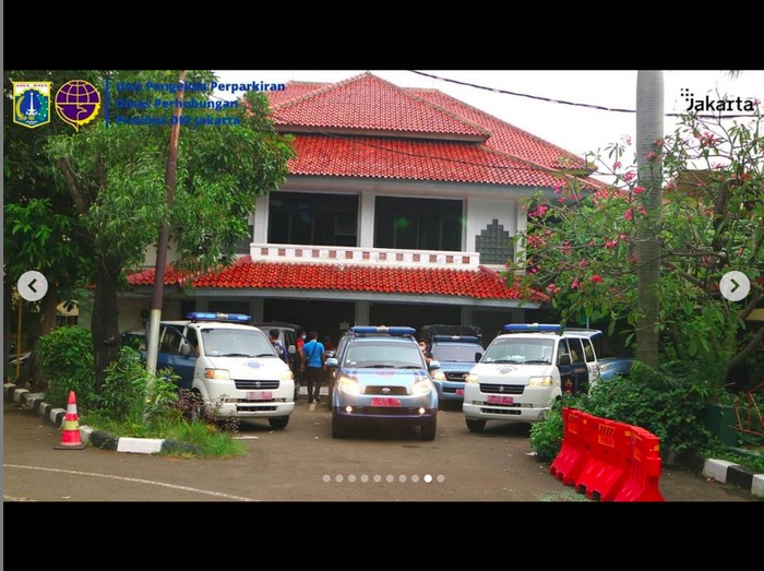 Mobil Dinas UP Perparkiran Dishub DKI Jakarta Jadi Mobil Pasien-Jenazah COVID-19