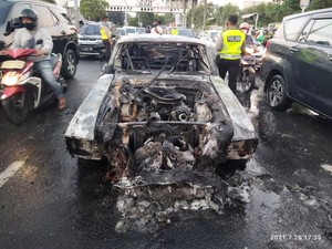 Video Saat Mustang GT500 Terbakar di Pondok Indah