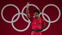 Deni mengungkapkan dirinya sudah mencapai peak performance pada Juni akhir dengan angkatan snatch 140kg dan clean and jerk 170kg. Namun, setelah itu berbagai kendala dialaminya. Apa yang disampaikan Deni dibenarkan pelatih Lukman. Menurutnya, bukan hanya faktor persiapan Deni sangat singkat tetapi juga cedera sangat mempengaruhi penampilannya.
