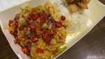 Makan Kenyang Nasi Goreng Teri Pete dan Kulit Ayam Goreng Crispy Enak