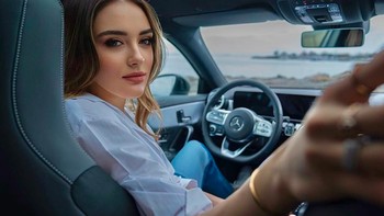 Parasnya yang menawan dan kemampuannya main voli membuatnya dipuja baik di dunia nyata maupun di media sosial. Foto: Instagram